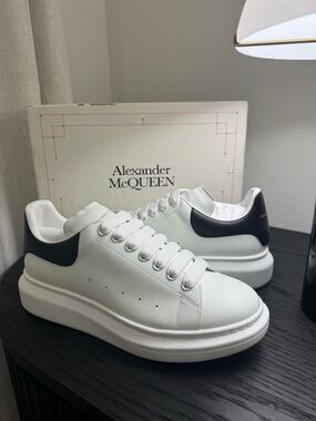 Alexander Mcqueen Oversized Sneakers Leather White 44